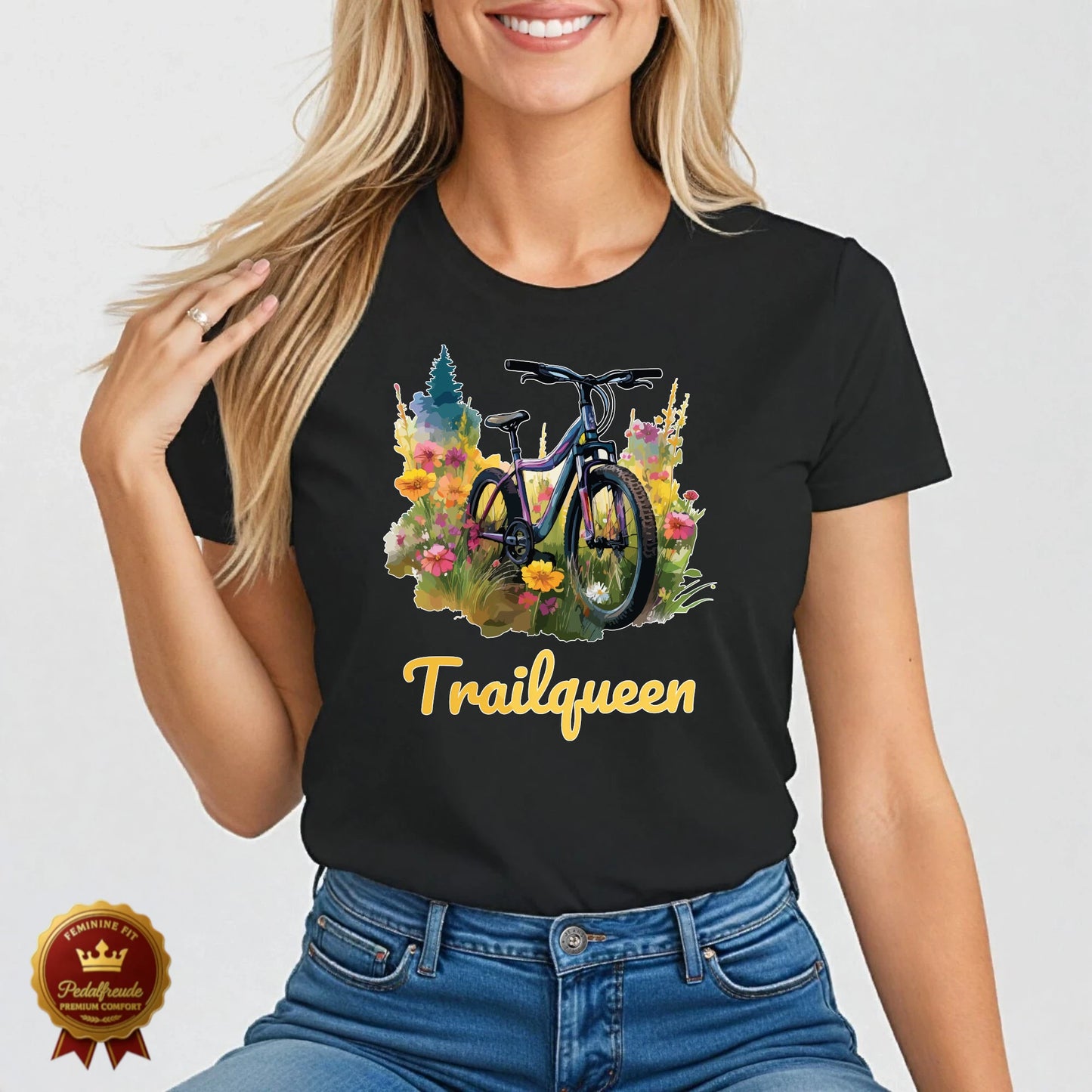 MTB Damen T-Shirt in Schwarz – Retro Blumenmotiv und "Trailqueen" Schriftzug für leidenschaftliche Mountainbikerinnen – Perfekt für Outdoor-Abenteuer und Fahrradfans.