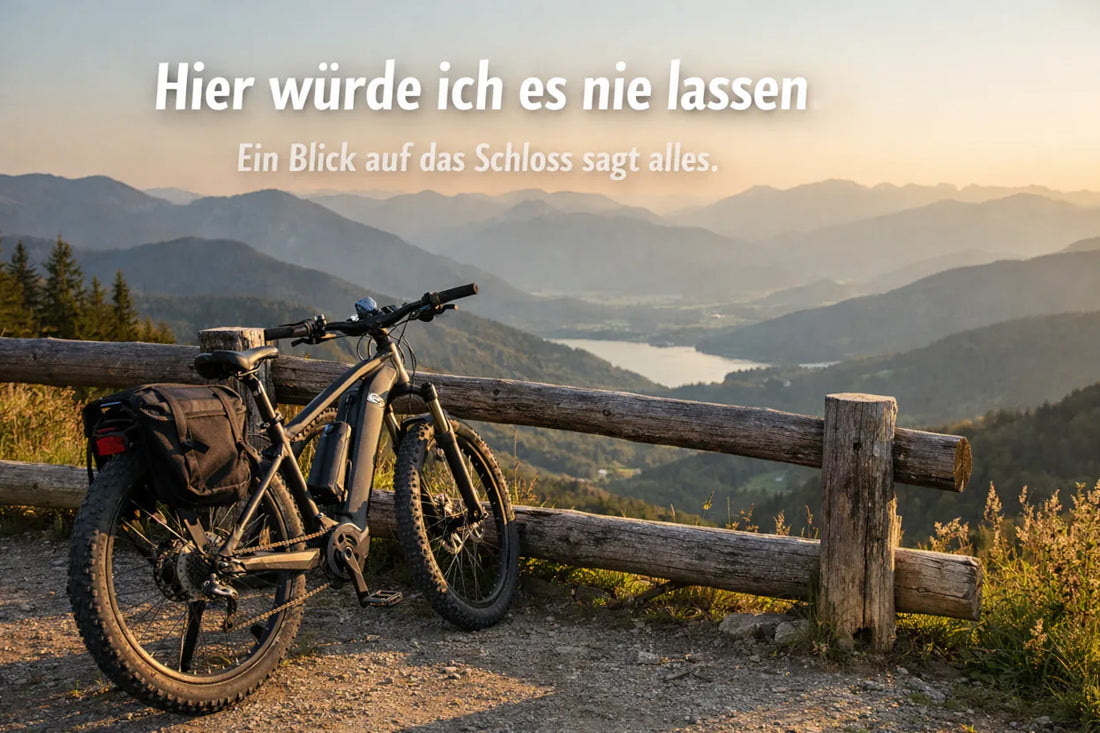 E-Bike sicher abgestellt mit Schloss in den Bergen – Diebstahlschutz für E-Bikes unterwegs