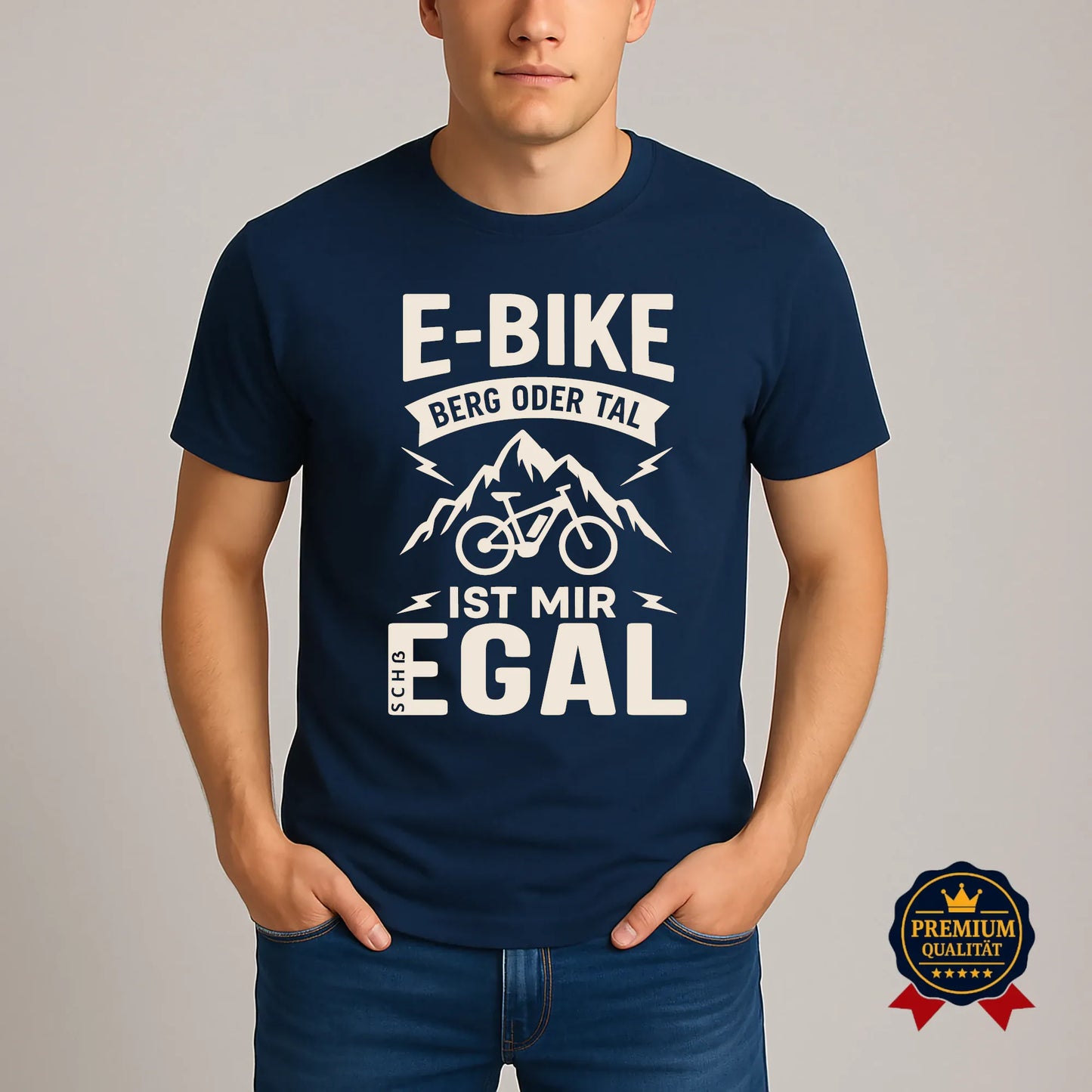 E-Bike T-Shirt „Berg oder Tal? Ist mir egal“ in Navy Blau aus Bio-Baumwolle – Pedalfreude Statement für E-Bike Fahrer