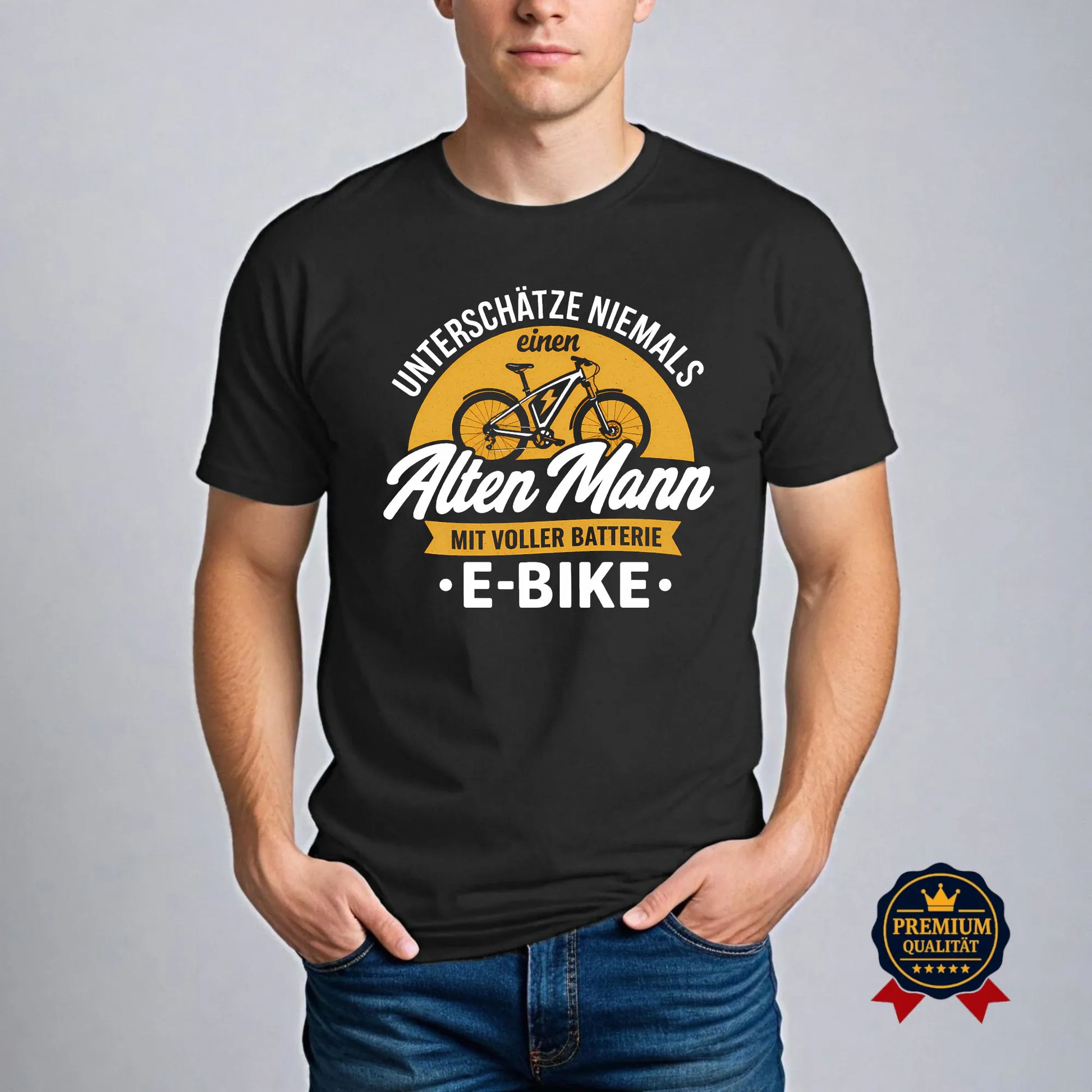 Schwarzes E-Bike T-Shirt für Herren mit Spruch „Alter Mann mit voller Batterie