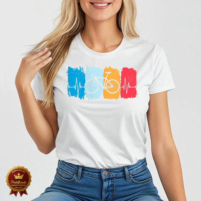 Weißes Damen Fahrrad T-Shirt mit buntem Herzschlag und Fahrrad-Illustration – energiegeladen, sportlich und auffällig