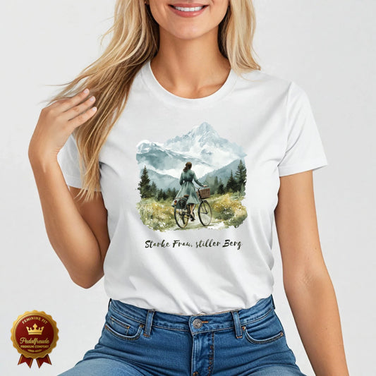Weißes Damen Fahrrad T-Shirt mit Bergmotiv und dem Text „Starke Frau, stiller Berg“ – naturverbunden, ruhig und kraftvoll
