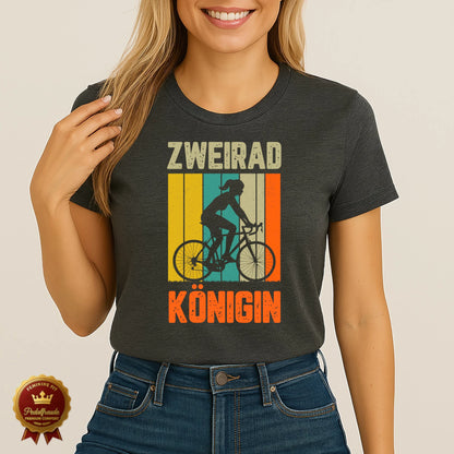 Anthrazitfarbenes Damen Fahrrad T-Shirt mit Retro-Streifen und Silhouette einer Radfahrerin – Text: „Zweirad Königin“ – modern, aktiv und stolz