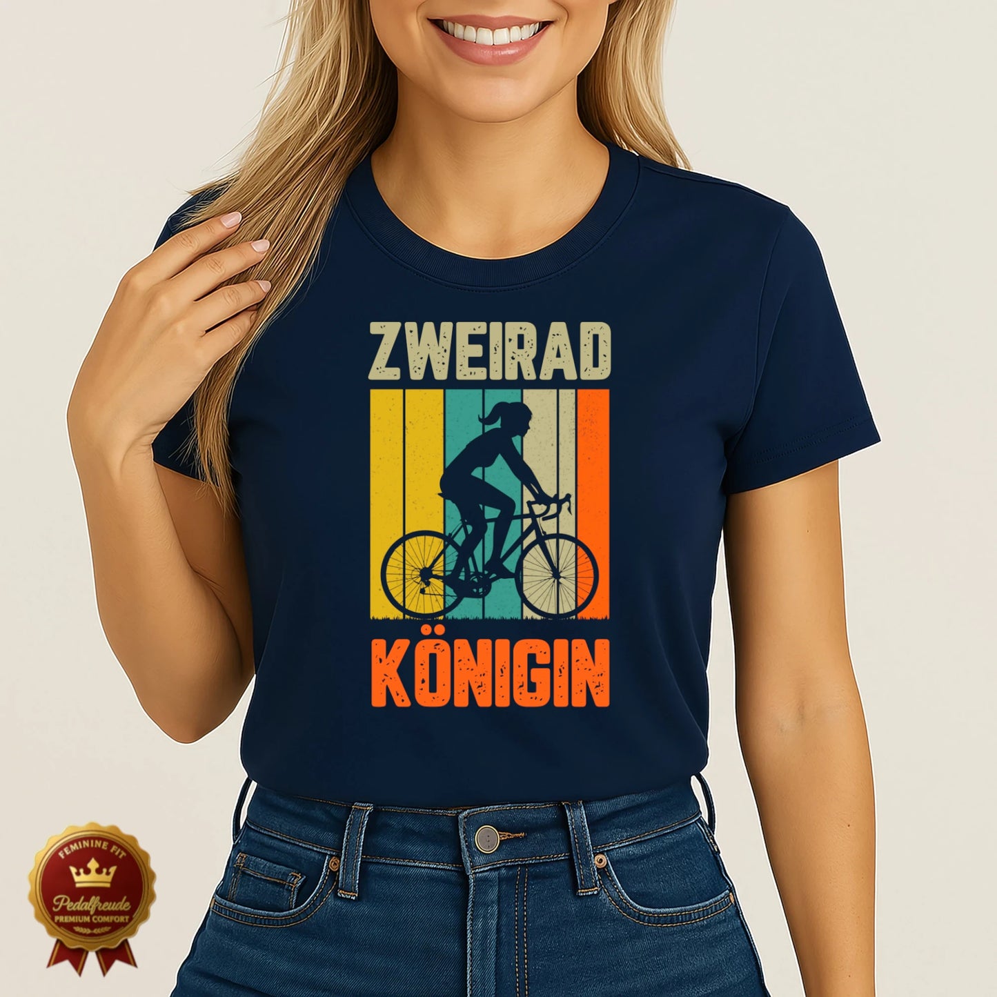 Dunkelblaues Damen Fahrrad T-Shirt mit stilisierter Radfahrerin und Text „Zweirad Königin“ – sportlich, mutig und charmant