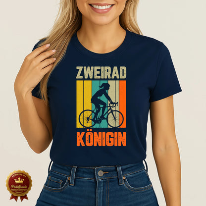 Dunkelblaues Damen Fahrrad T-Shirt mit stilisierter Radfahrerin und Text „Zweirad Königin“ – sportlich, mutig und charmant