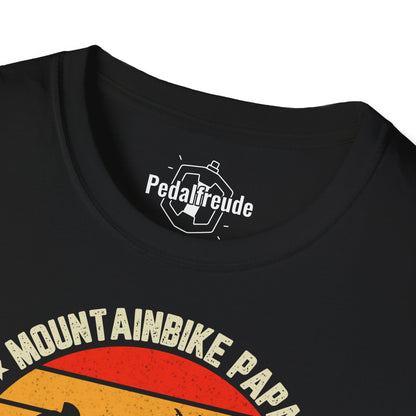 Detailansicht Mountainbike Papa T-Shirt – Nackenlabel mit Pedalfreude Logo und hochwertigem Druck