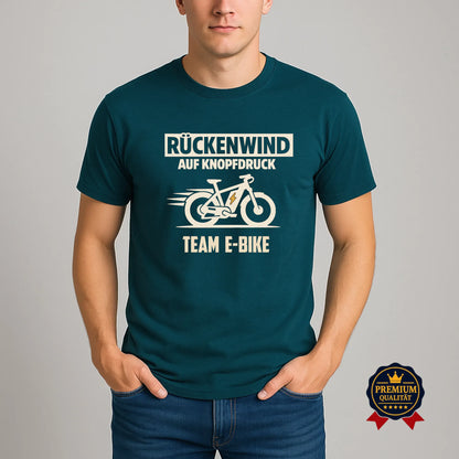 E-Bike T-Shirt „Rückenwind auf Knopfdruck – Team E-Bike“ in Stargazer, Vintage-Print mit E-Bike-Grafik